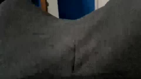 Snapshot of higheguy chatting on January 5, 6:44 pm higheguy online show from January 5, 6:44 pm