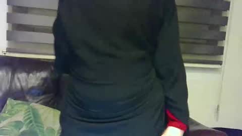 Hijabi Girls online show from April 17, 9:34 am