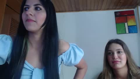 hilaril18 online show from September 20, 7:48 pm