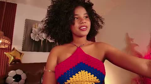 Snapshot of hilaryebony_ chatting on June 23, 7:34 pm - 29p online show from June 23, 7:34 pm