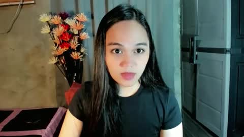 hilarymolly online show from February 17, 11:07 am