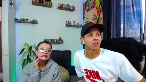Snapshot of hill_and_jack chatting on January 23, 8:13 pm Hill and Jack online show from January 23, 8:13 pm