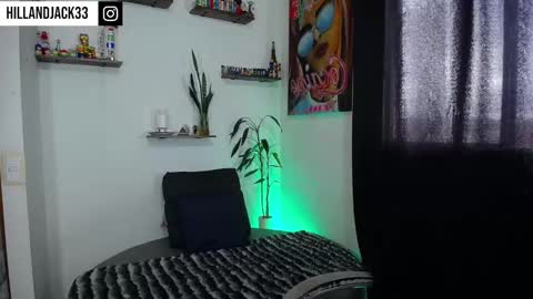 Snapshot of hill_and_jack chatting on October 26, 12:55 pm Hill and Jack online show from October 26, 12:55 pm