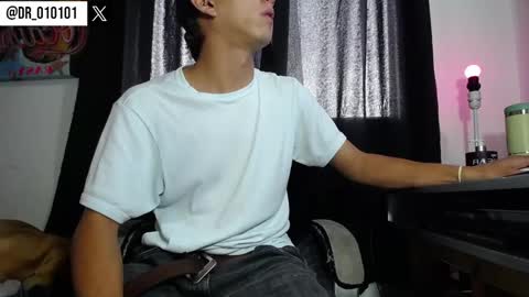 Snapshot of hill_and_jack chatting on November 4, 7:46 pm Hill and Jack online show from November 4, 7:46 pm