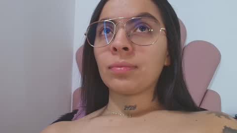 sarah online show from October 2, 10:33 am