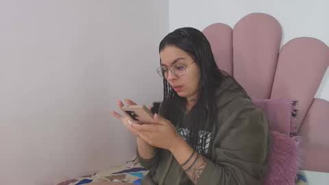 sarah online show from January 14, 12:44 pm