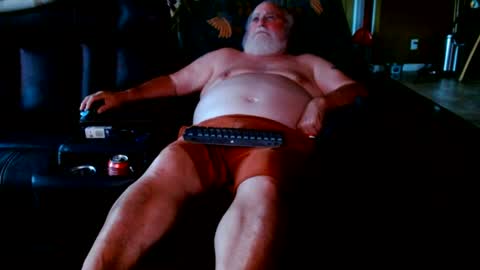 Snapshot of hillbillydan chatting on June 22, 12:56 am hillbillydan online show from June 22, 12:56 am