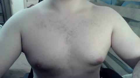 Snapshot of himbo_fox chatting on June 13, 2:31 am Himbo fox online show from June 13, 2:31 am