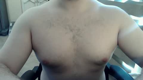 Snapshot of himbo_fox chatting on June 15, 8:00 pm Himbo fox online show from June 15, 8:00 pm