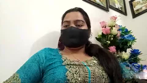 himuhimu22 online show from March 8, 4:17 pm