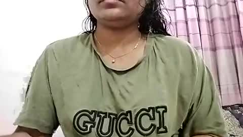 himuhimu22 online show from February 8, 4:21 pm