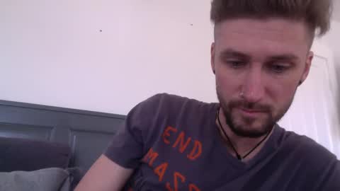 Snapshot of hippieviking69 chatting on January 28, 7:21 pm HA online show from January 28, 7:21 pm