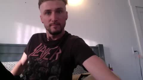 Snapshot of hippieviking69 chatting on February 8, 10:29 pm HA online show from February 8, 10:29 pm