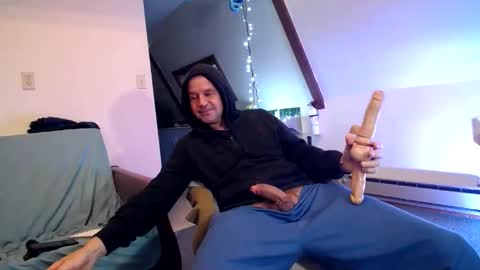 Snapshot of hippiezen chatting on February 25, 4:31 pm Hippie Jijm online show from February 25, 4:31 pm