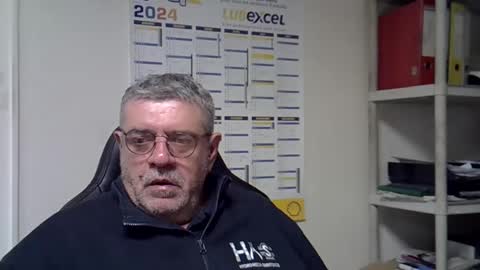 Snapshot of hippopotame17 chatting on December 2, 5:26 am hippo online show from December 2, 5:26 am