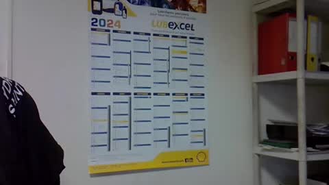 Snapshot of hippopotame17 chatting on December 9, 3:44 pm hippo online show from December 9, 3:44 pm