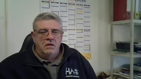 Snapshot of hippopotame17 chatting on December 23, 9:59 am hippo online show from December 23, 9:59 am