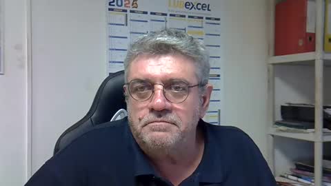 Snapshot of hippopotame17 chatting on January 9, 4:28 pm hippo online show from January 9, 4:28 pm