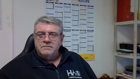 Snapshot of hippopotame17 chatting on January 10, 11:11 am hippo online show from January 10, 11:11 am