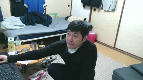 Snapshot of hiro110 chatting on March 2, 11:50 am hiro110 online show from March 2, 11:50 am