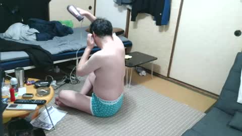 Snapshot of hiro110 chatting on July 21, 2:14 am hiro110 online show from July 21, 2:14 am