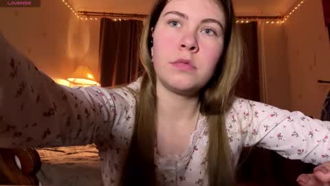 Snapshot of hirokosersen chatting on February 15, 2:58 pm I am Amy ntmu Lets hit 10 Thumbs Up together online show from February 15, 2:58 pm