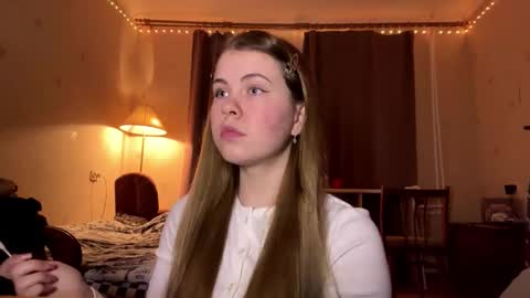 Snapshot of hirokosersen chatting on February 18, 4:25 pm I am Amy ntmu Lets hit 10 Thumbs Up together online show from February 18, 4:25 pm