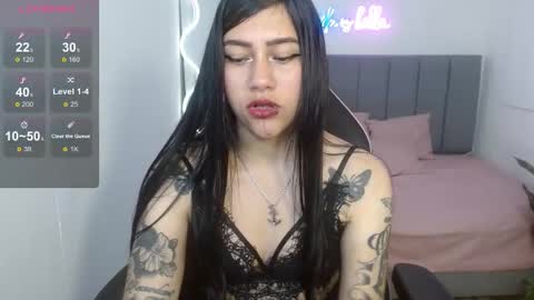 Snapshot of hisis_tay chatting on September 24, 11:46 am hisis online show from September 24, 11:46 am