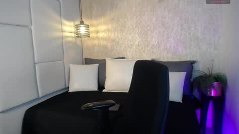 Hisoka online show from February 28, 2:23 am