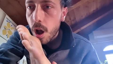 Snapshot of hitmenoww chatting on March 10, 7:13 am hitmenoww online show from March 10, 7:13 am