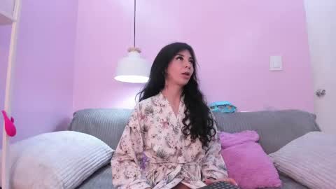 Snapshot of hiyakasudere chatting on April 28, 2:27 am hiyakasudere online show from April 28, 2:27 am