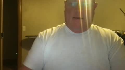 Snapshot of hmmtat chatting on October 1, 12:16 am hmmtat online show from October 1, 12:16 am