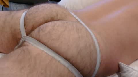 hockeyjock17 online show from April 9, 1:16 am