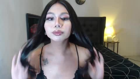 Snapshot of hoe_freesia chatting on May 2, 4:23 pm hoe_freesia online show from May 2, 4:23 pm