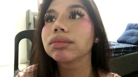 Snapshot of hoe_freesia chatting on June 27, 4:23 pm hoe_freesia online show from June 27, 4:23 pm