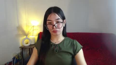 Snapshot of hoe_freesia chatting on July 1, 2:24 am hoe_freesia online show from July 1, 2:24 am