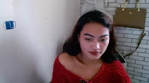 Snapshot of hoelyixia chatting on December 14, 8:52 am Ixia3 online show from December 14, 8:52 am