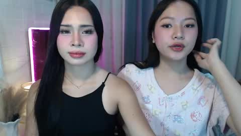 hoelymolly online show from April 14, 7:09 pm