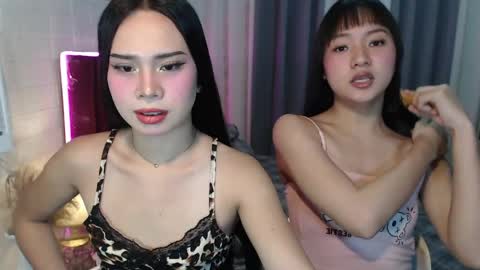 Snapshot of hoelymolly chatting on April 18, 7:29 pm hoelymolly online show from April 18, 7:29 pm