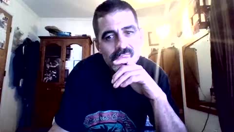 Snapshot of hoglegg99384194 chatting on November 12, 9:32 am hoglegg99384194 online show from November 12, 9:32 am
