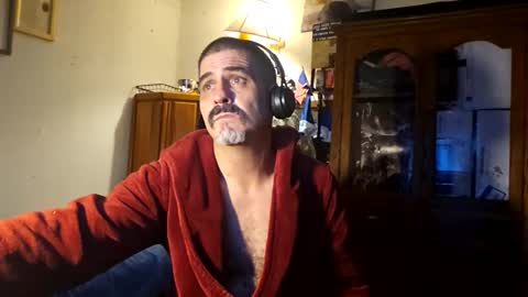 Snapshot of hoglegg99384194 chatting on December 1, 1:49 pm hoglegg99384194 online show from December 1, 1:49 pm