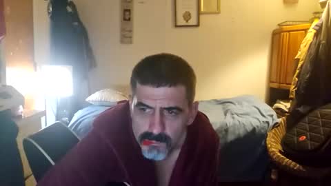 Snapshot of hoglegg99384194 chatting on December 17, 10:21 am hoglegg99384194 online show from December 17, 10:21 am