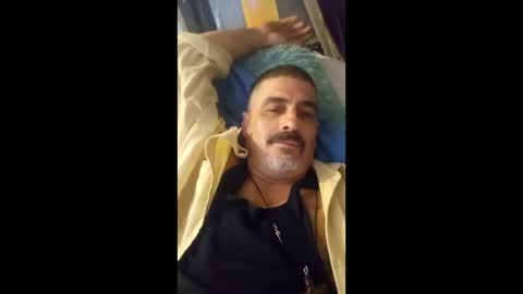 Snapshot of hoglegg99384194 chatting on April 16, 8:04 am hoglegg99384194 online show from April 16, 8:04 am