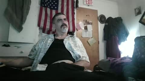Snapshot of hoglegg99384194 chatting on June 13, 7:50 am hoglegg99384194 online show from June 13, 7:50 am