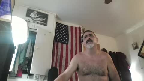 Snapshot of hoglegg99384194 chatting on July 5, 6:53 am hoglegg99384194 online show from July 5, 6:53 am