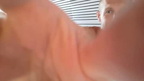 Snapshot of hola_homo chatting on May 21, 6:26 pm hola_homo online show from May 21, 6:26 pm