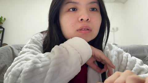 Snapshot of hola_sunflower chatting on November 19, 1:44 pm amy online show from November 19, 1:44 pm