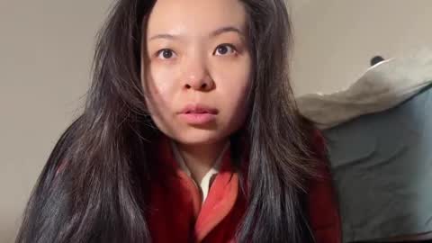 Snapshot of hola_sunflower chatting on January 11, 2:22 pm amy online show from January 11, 2:22 pm