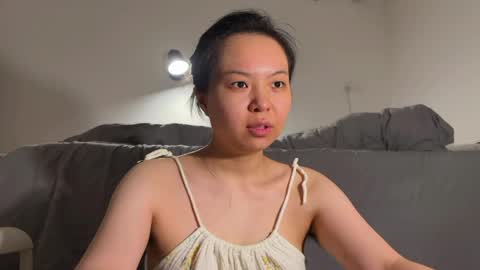 Snapshot of hola_sunflower chatting on May 14, 3:19 pm amy online show from May 14, 3:19 pm