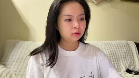 Snapshot of hola_sunflower chatting on June 23, 12:36 pm amy online show from June 23, 12:36 pm